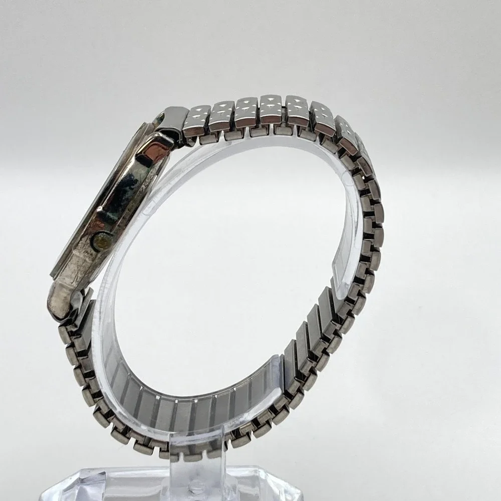 Chrysler Men's Watch 37mm Silver Tone Stretch Band New Battery SMALL 6.25
